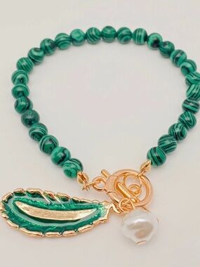 Bracelet Emerald Green Malachite Bead  with Gold Leaf Charm and Pearl New